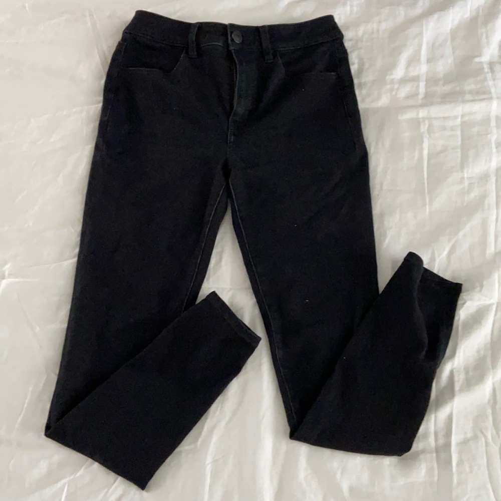 American Eagle Black Skinny Jeans